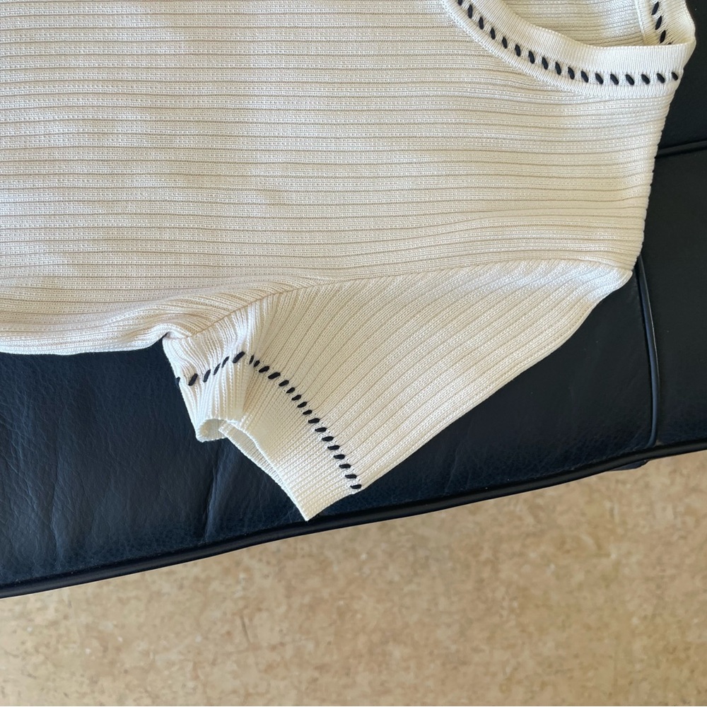 Chanel White Knit Top - Picture 3 of 9